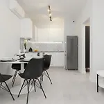 Air-conditioned With Balcony & Parking By The Park In By Renters Prestige * Łódź