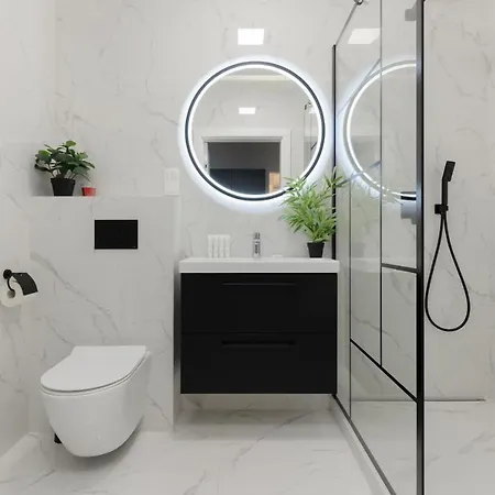 Apartament With Balcony By The Park In By Renters Prestige