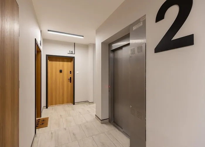 With Balcony By The Park In By Renters Prestige Apartamento *