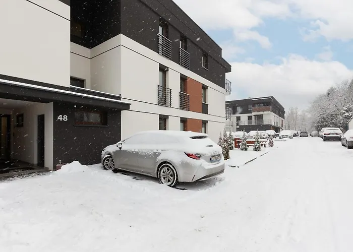 With Balcony By The Park In By Renters Prestige Apartamento Łódź