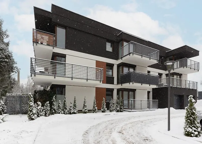 Apartamento With Balcony By The Park In By Renters Prestige